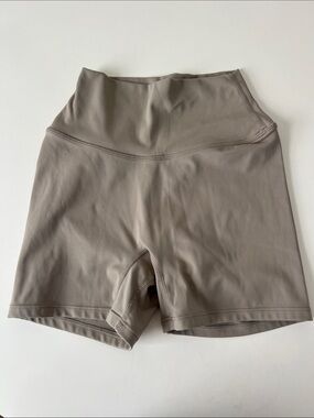 CSB 4” high-waisted shorts in Taupe